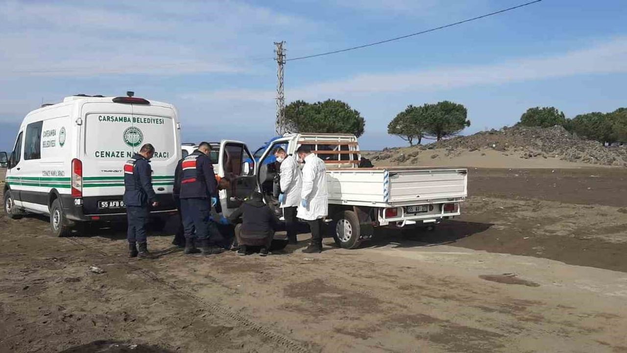 Samsun'da Kamyonette Şüpheli Ölüm