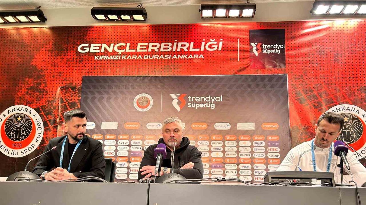 Samsunspor Teknik Direktörü Thomas Reis, Hakem Yönetimi Üzerine Konuştu