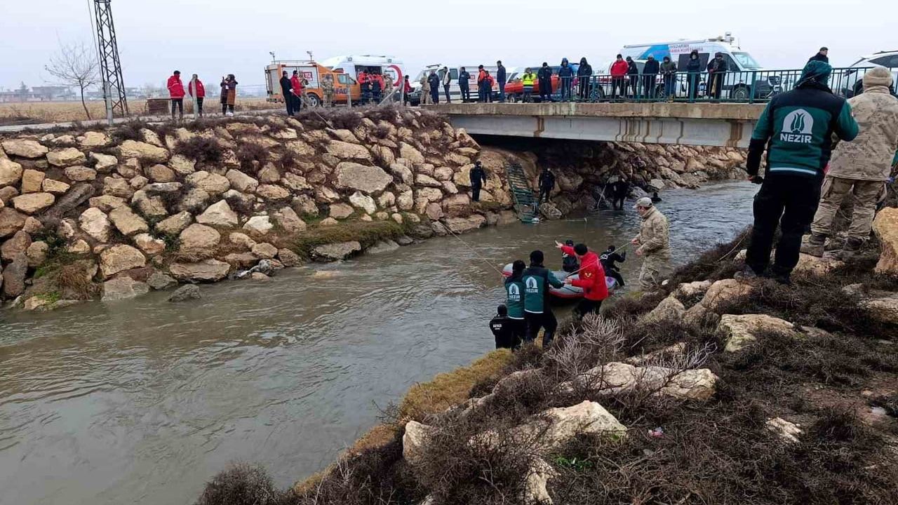 Şanlıurfa'da Kaybolan Sürücü İçin Arama Çalışmaları Devam Ediyor