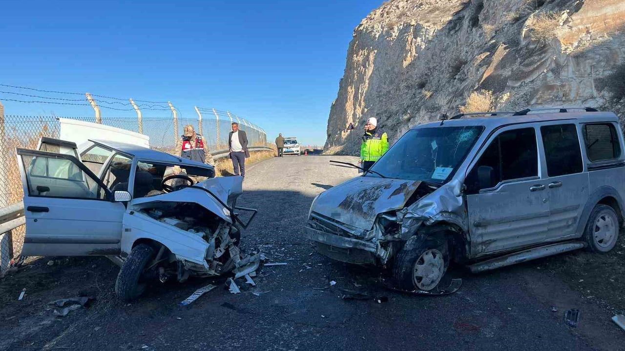 Şanlıurfa'da Trafik Kazası: 3 Yaralı