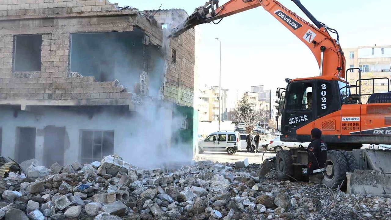 Şanlıurfa'da Yolda Genişletme Çalışmaları Tamamlandı