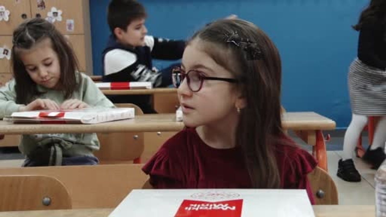 Şehit Ailelerine Destek: Bakan Göktaş Karneleri Dağıttı