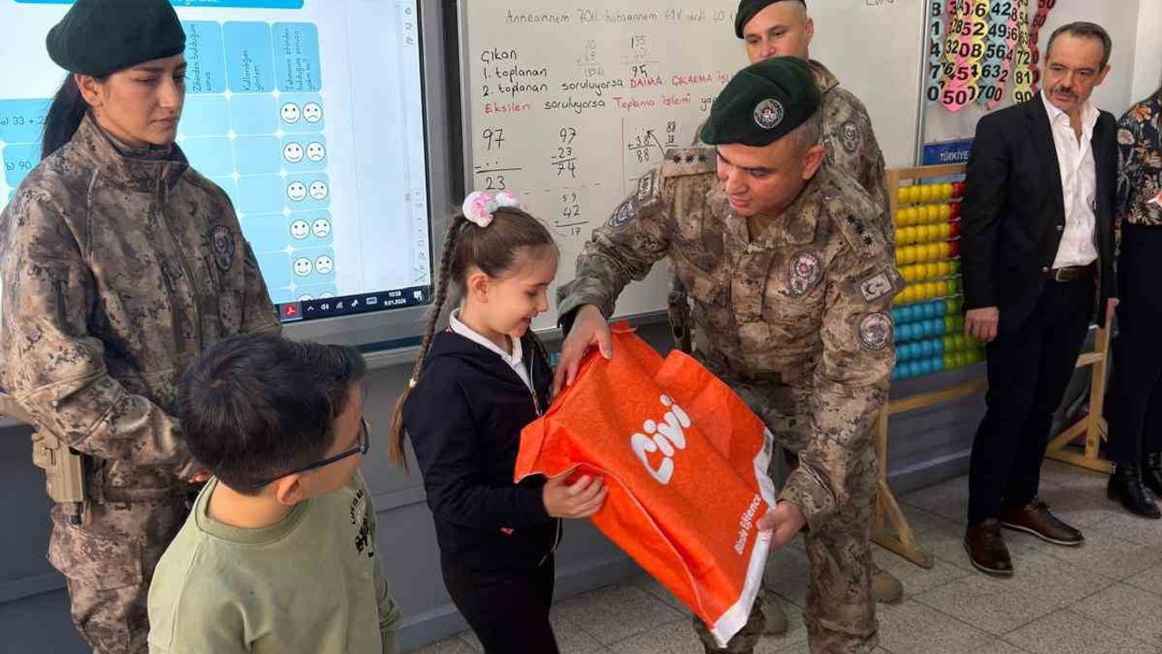 Şehit Polis Kızına Doğum Günü Sürprizi