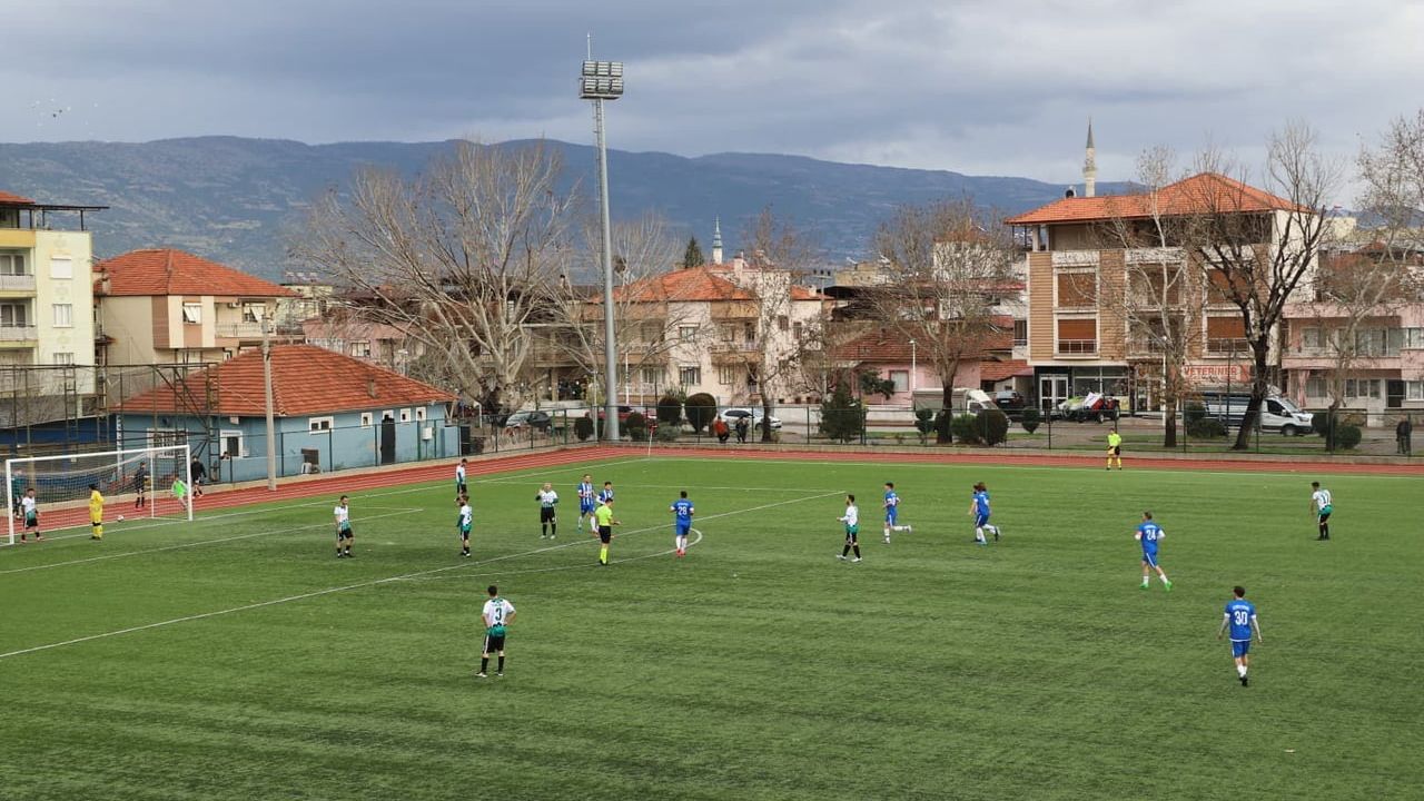 Selendi Belediyespor 7'de 7 Yaptı