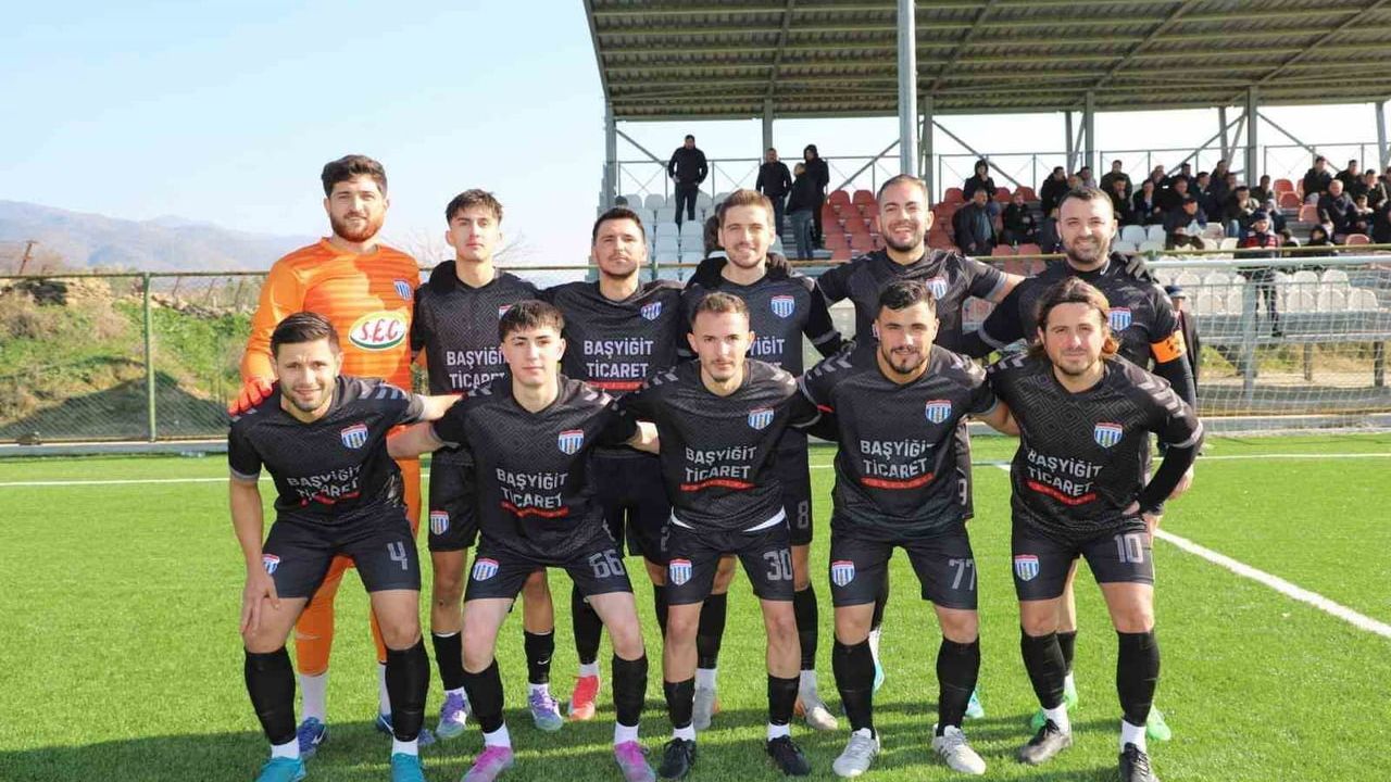 Selendi Belediyespor Şampiyonluğa Yaklaşıyor