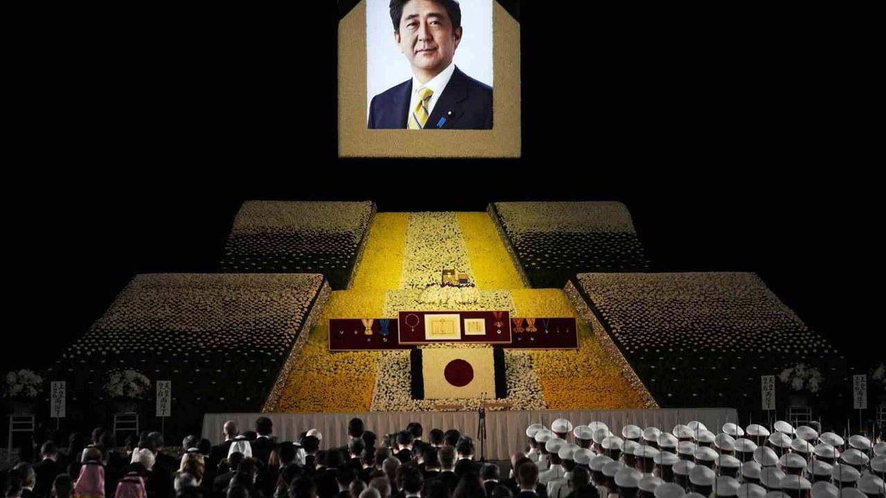 Shinzo Abe'nin Katiline Müebbet Hapis Cezası Verildi