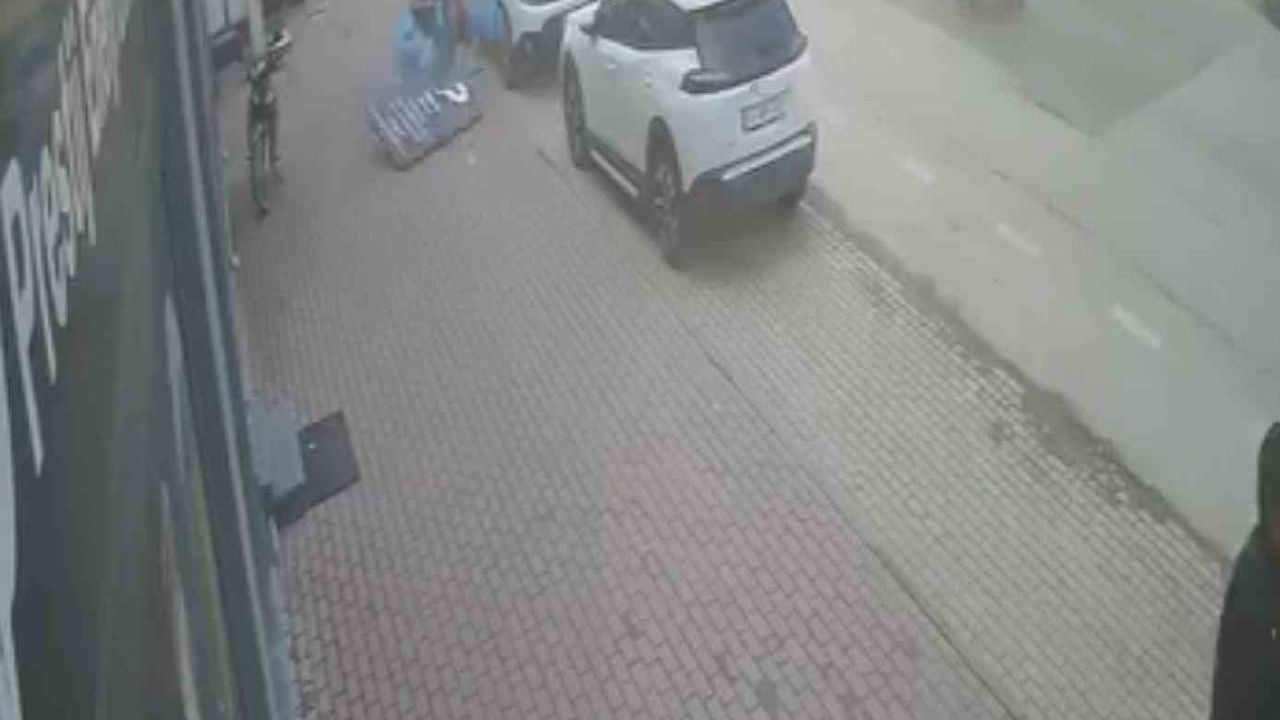 Şiddetli Lodos Bursa'da Tehlikeli Anlar Yaşattı