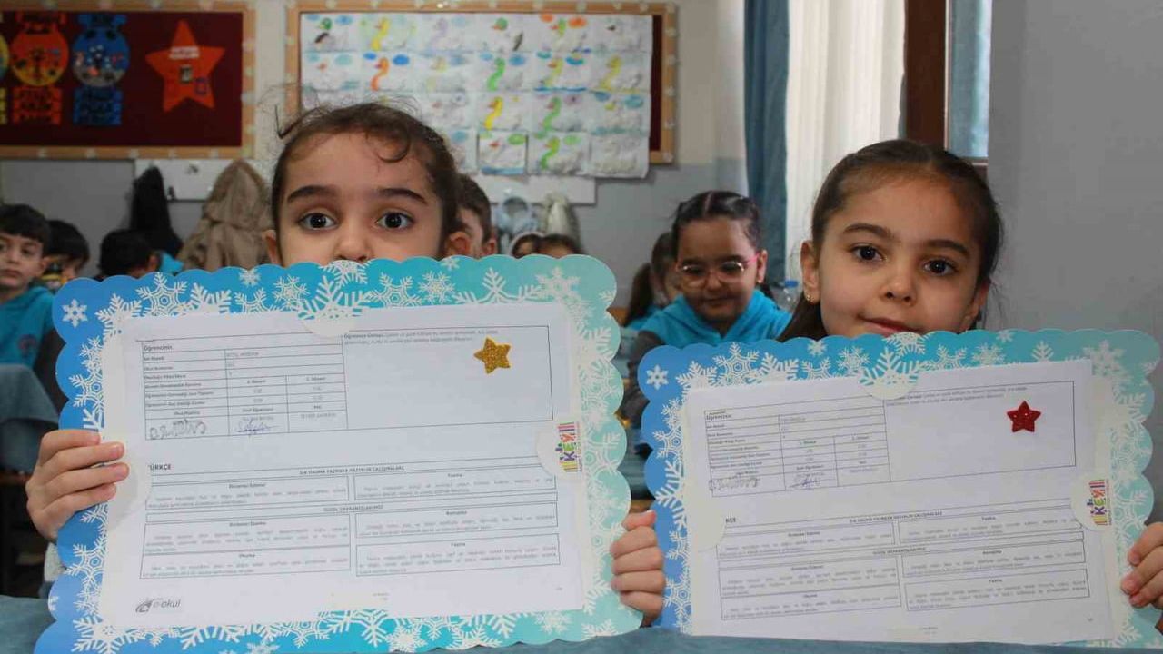 Siirt'te 90 Bin Öğrenci Karne Heyecanı Yaşadı