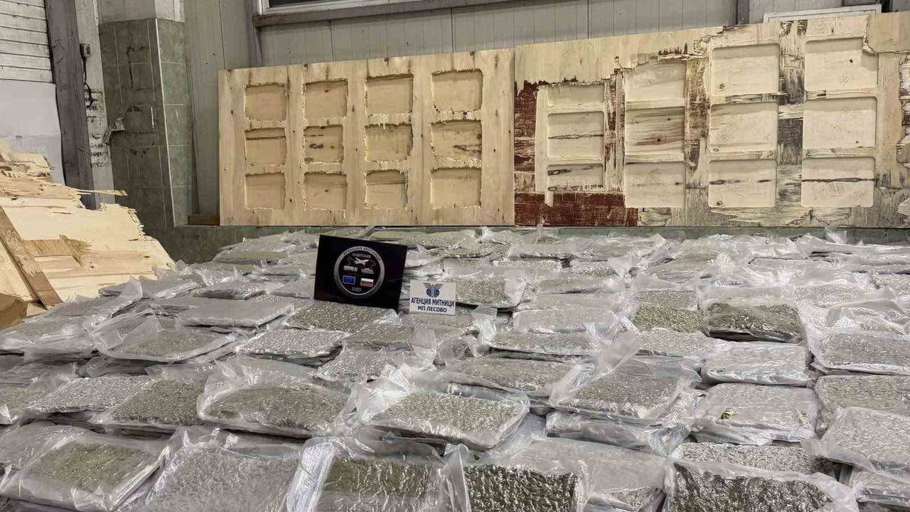 Sınırda 700 Kilo Esrar Ele Geçirildi