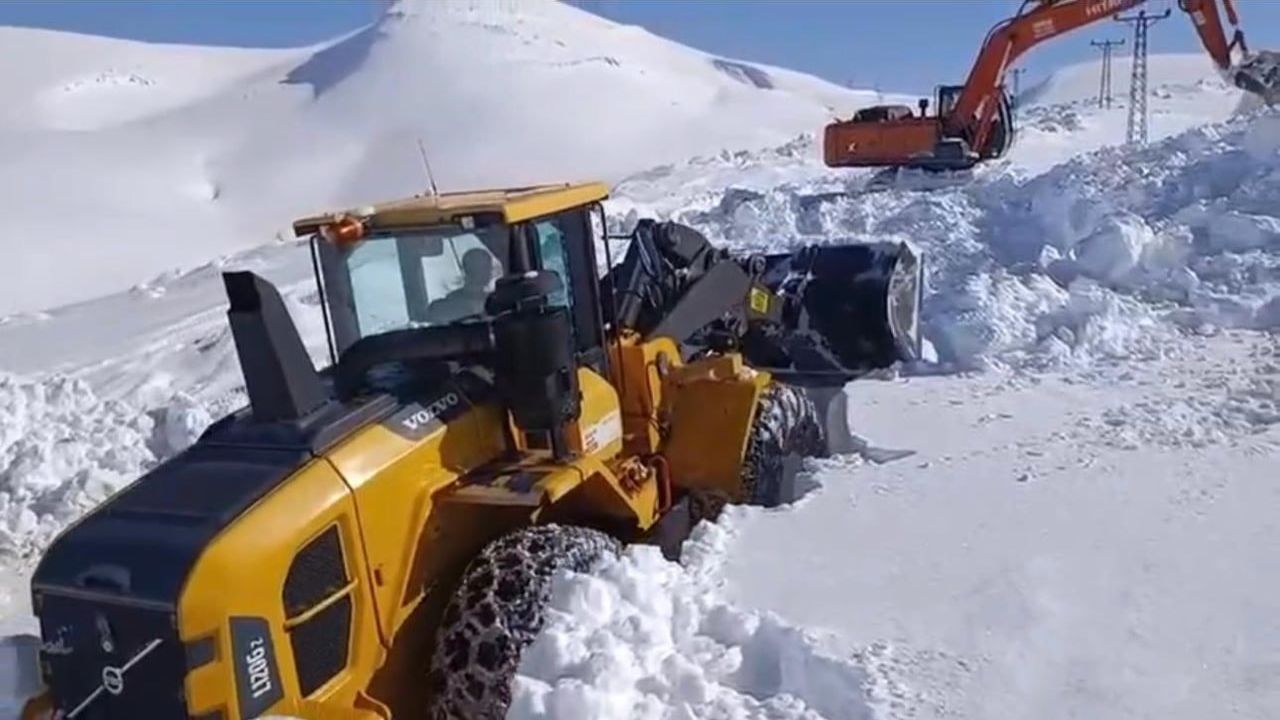 Şırnak'ta Karla Mücadele Çalışmaları