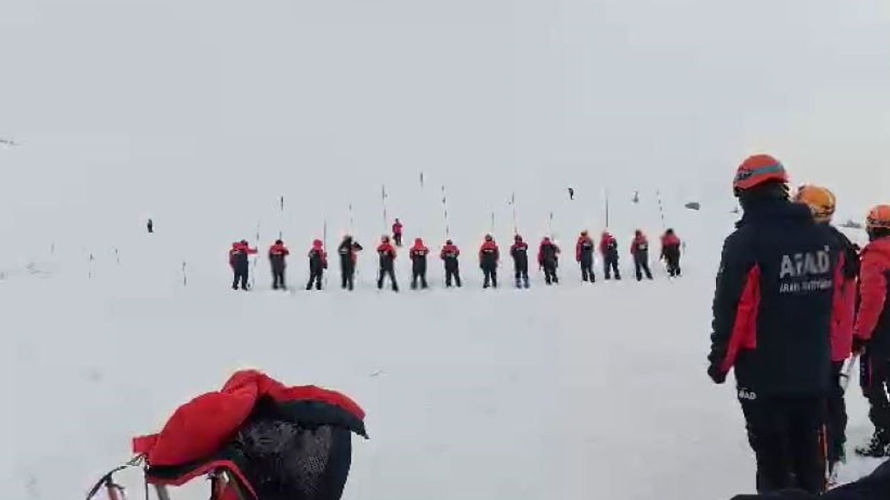 Sivas'ın Afet Kahramanları Çığ Tatbikatı Gerçekleştirdi