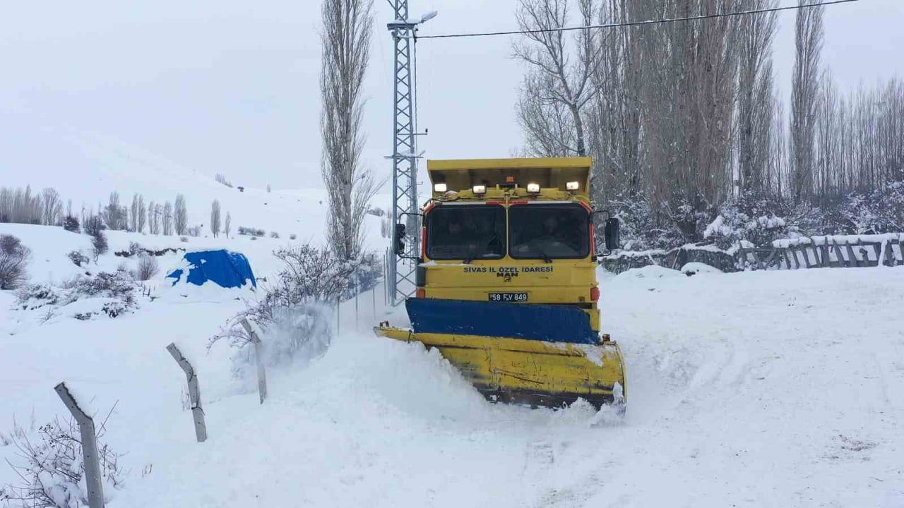 Sivas'ta Kış Krizine Müdahale: Hasta Sağlık Ekiplerine Ulaştırıldı