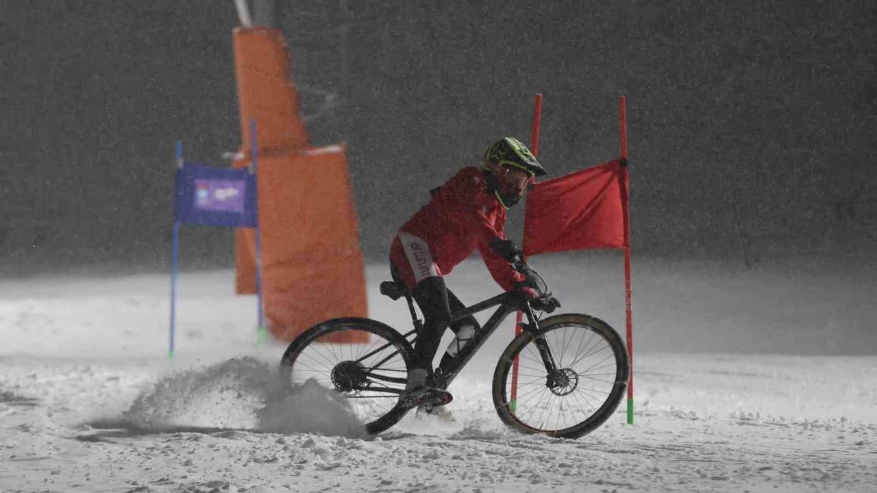 Snowbike Türkiye Dağ Bisikleti Şampiyonası Heyecanıyla Tamamlandı