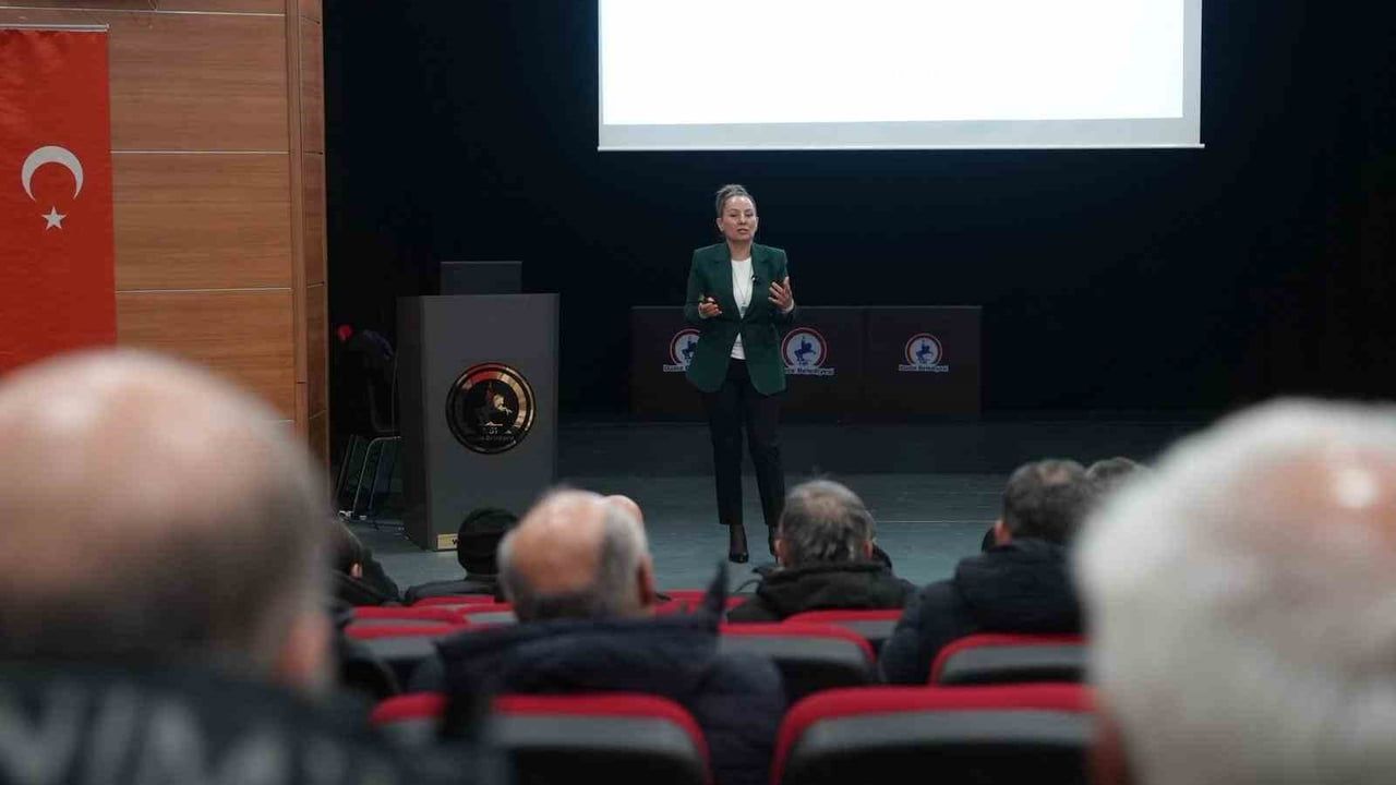 Şoförlere Stres Yönetimi ve İletişim Eğitimi Verildi