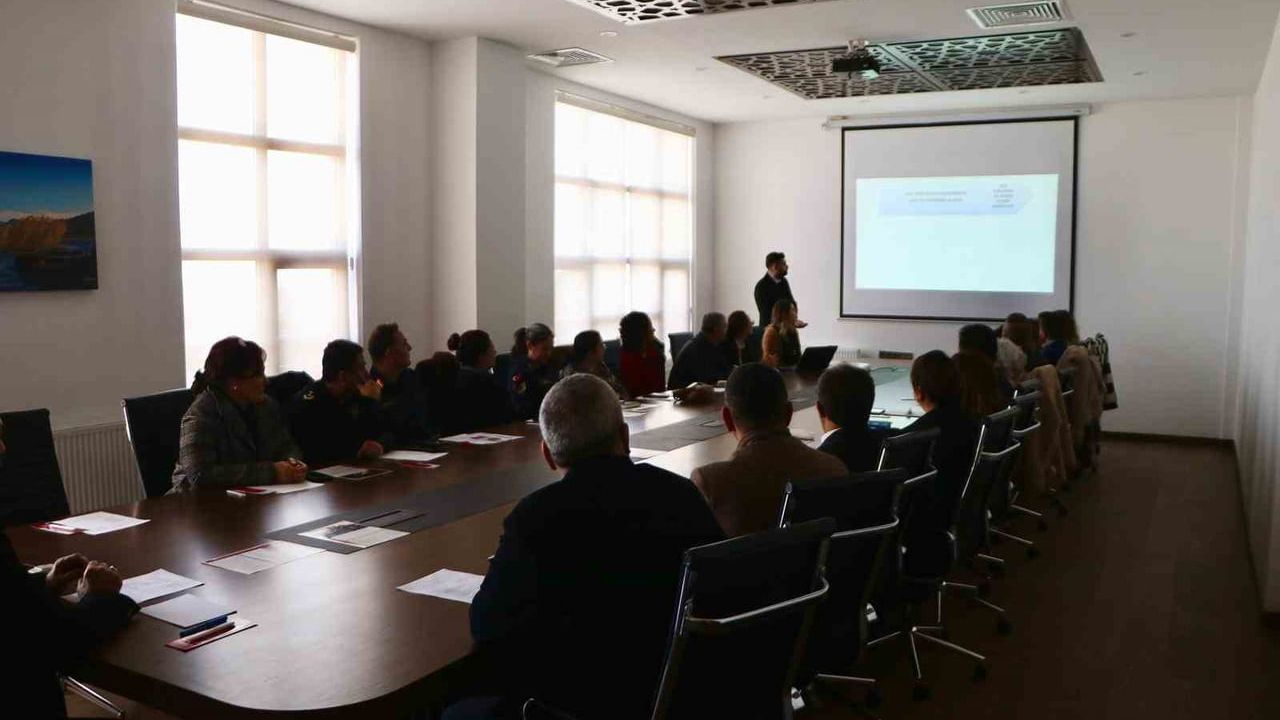 Söke'de Kadına Yönelik Şiddetle Mücadele Toplantısı Yapıldı