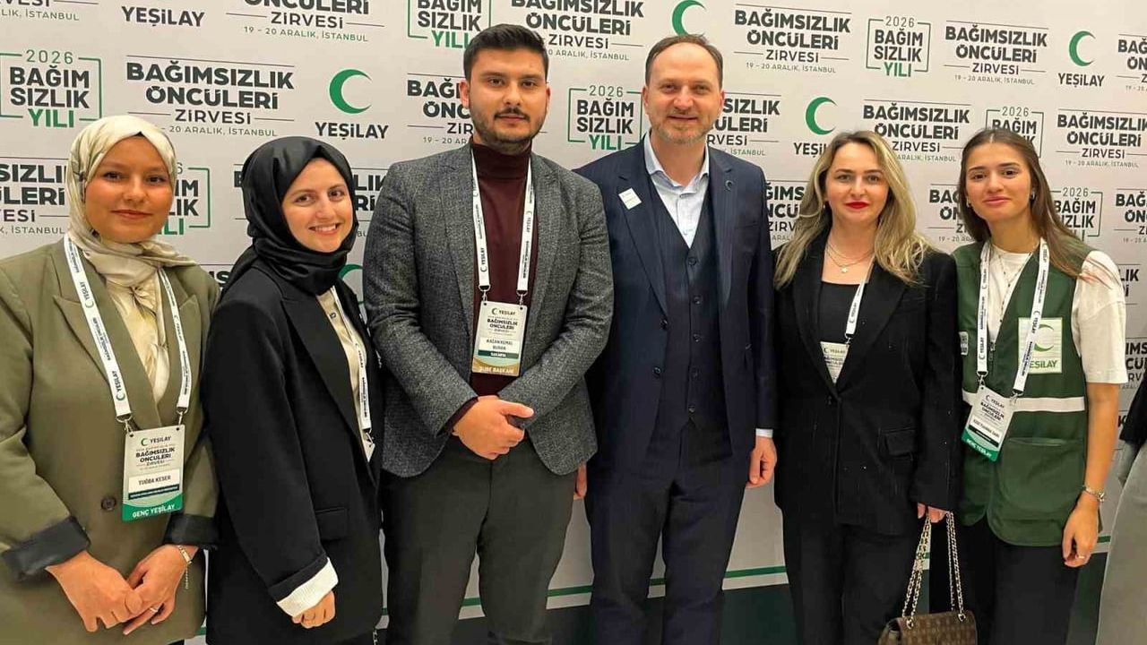 SUBÜ Genç Yeşilay Topluluğu, Bağımsızlık Öncüleri Zirvesi'nde Temsil Edildi