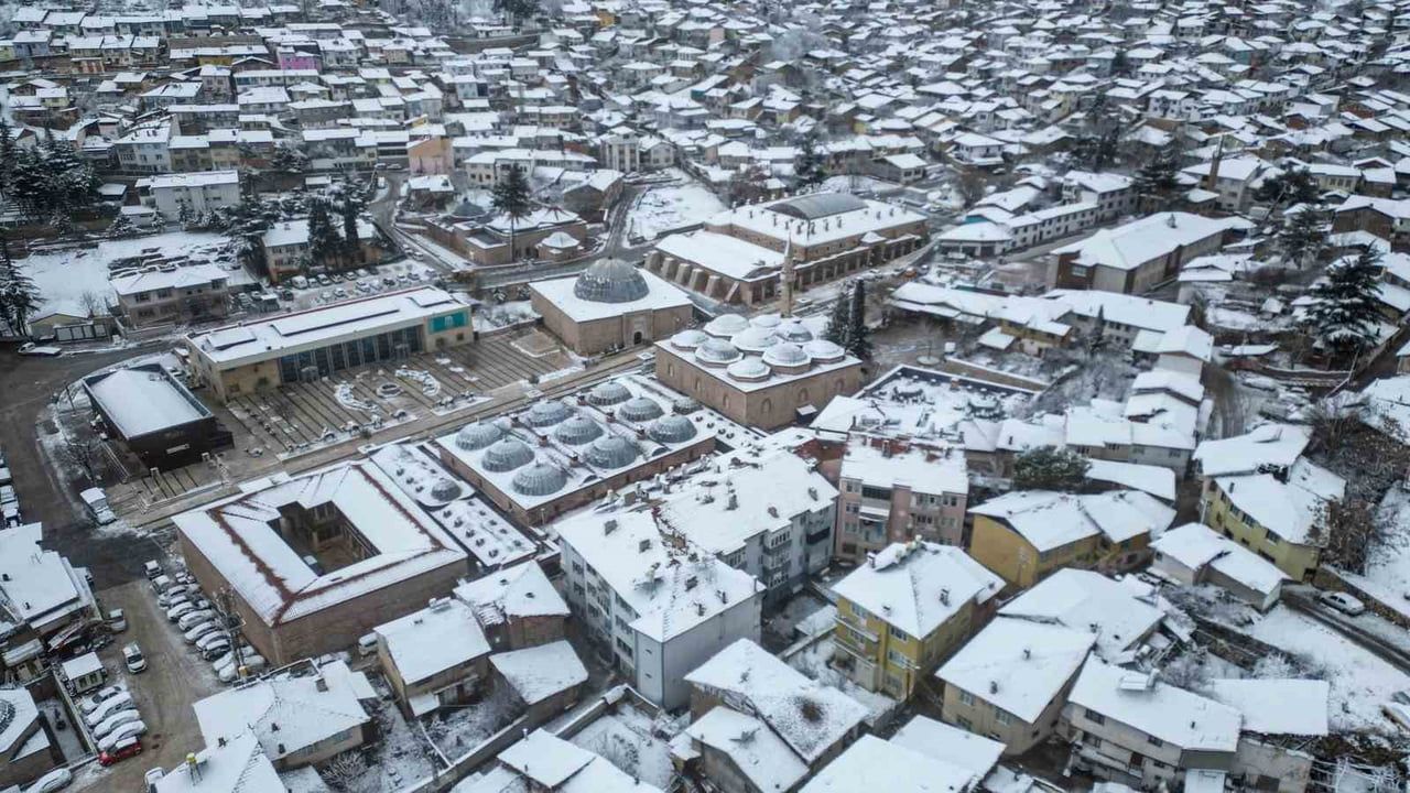 Sulusokak: Tarihin Büyüleyici Beyaz Örtüsü