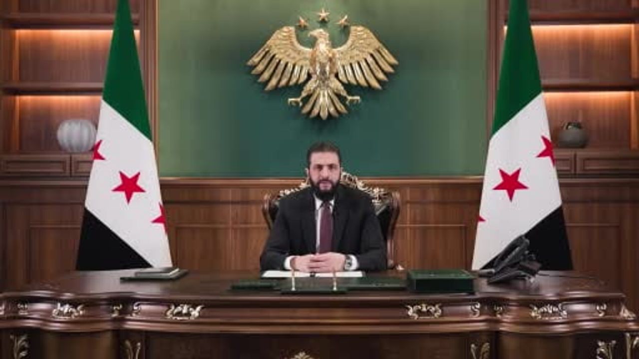 Suriye'de Kürt Haklarına Anayasal Güvence: Eş-Şara'nın Tarihi Kararnamesi