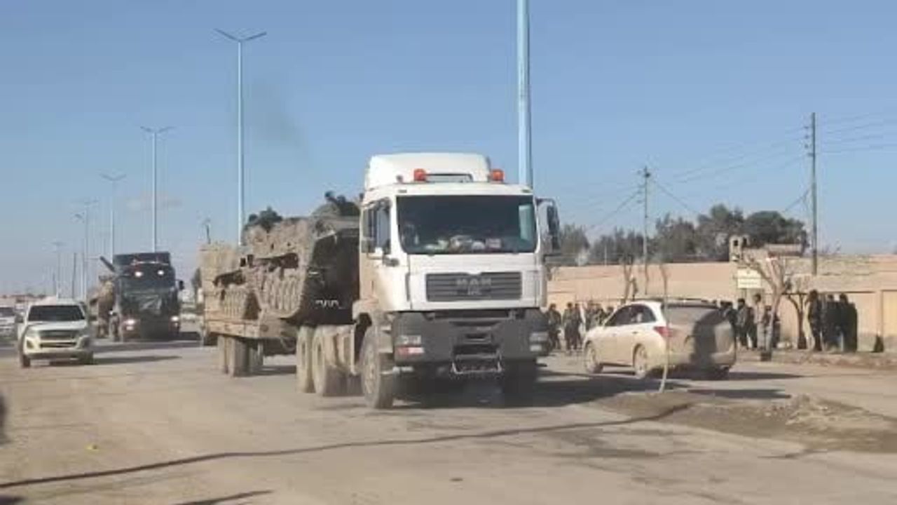 Suriye Ordusu Rakka'dan Haseke'ye Askeri Sevkiyat Yapıyor