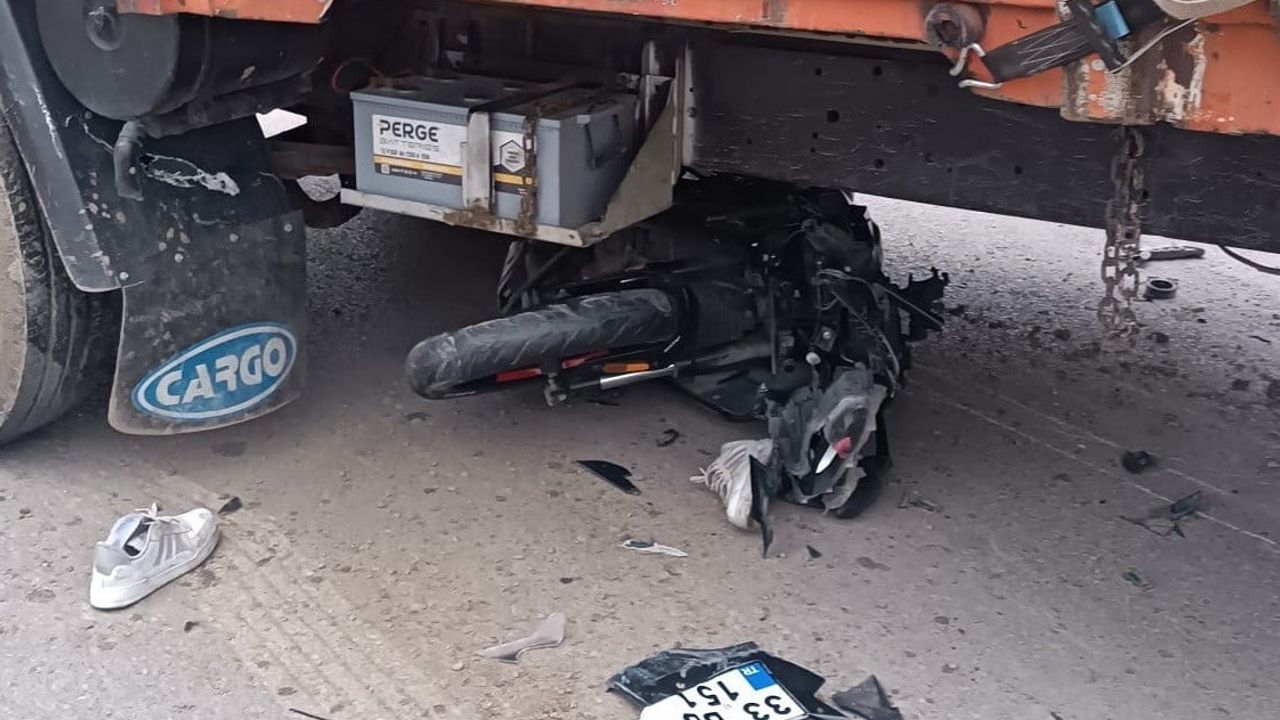 Tarsus'ta Motosiklet Kazası: Sürücü Ağır Yaralı