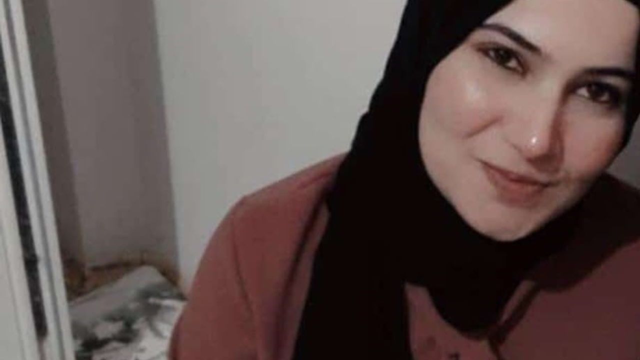 Tatvan'da Kar Kütlesinin Altında Kalarak Hayatını Kaybeden Genç Kız Uğurlandı