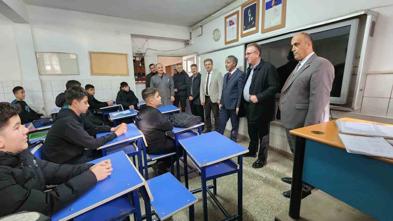 Tavşanlı’da Meslekî Eğitim Toplantısı Gerçekleştirildi