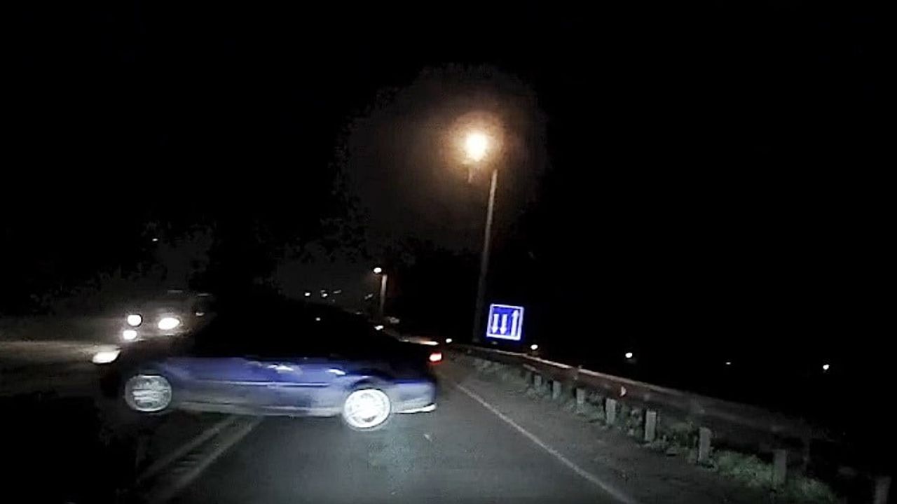 Tekirdağ'da Tehlikeli Anlar: Otomobil Savruldu