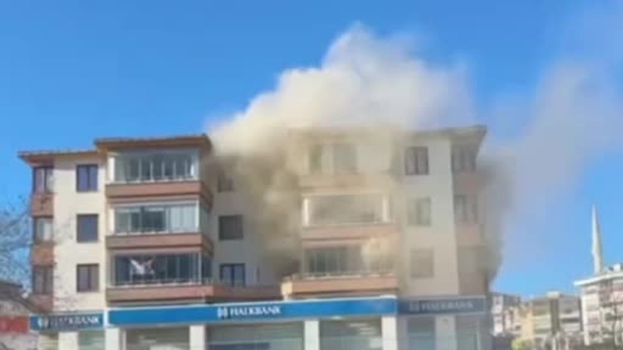 Tekirdağ'da Yangın: Yaşlı Kadın Cinayeti Şüphesi