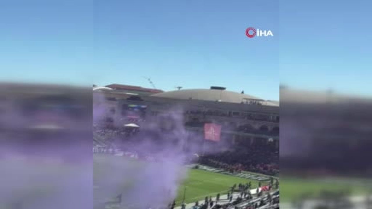 Teksas'ta Amerikan Futbolu Maçında Paraşütçü Kazası