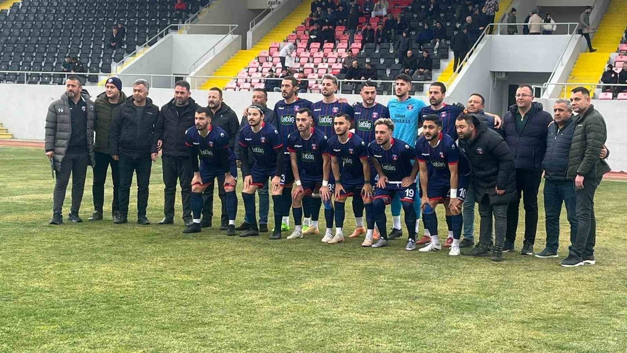 Tepecikspor'un İznikspor'a Karşı Kazandığı Moral Dolu Galibiyet