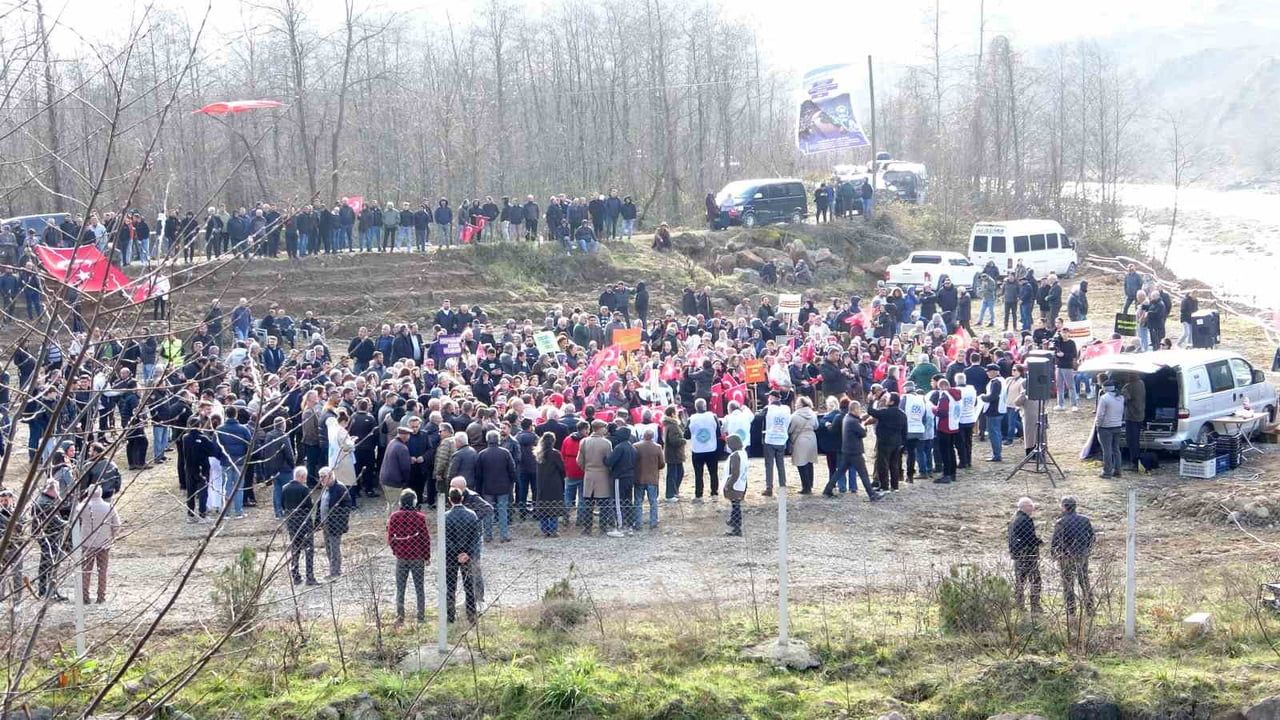 Tirebolu'da Gelevera Deresi İçin Çöp Depolama Alanına Tepki