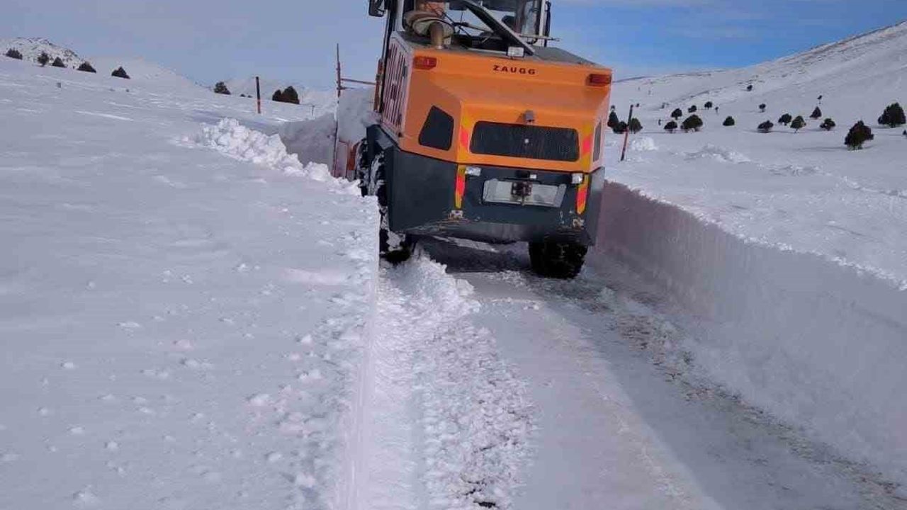 Tomarza - Tufanbeyli Yolu Yeniden Sürücülere Açıldı