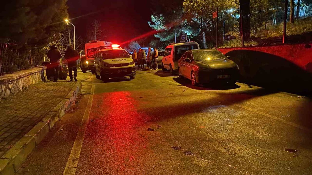 Trafik Cezası Tartışması Bıçaklı Kavgaya Dönüştü