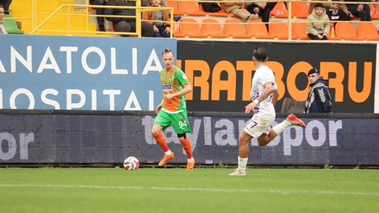 Trendyol Süper Lig'de Eyüpspor'dan Alanyaspor'a 3-1 Yenilgi