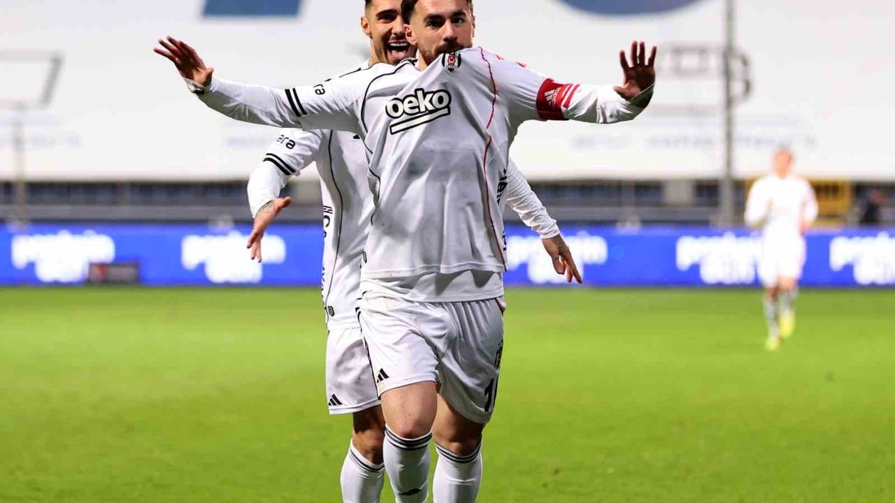 Trendyol Süper Lig: Eyüpspor 0 - Beşiktaş 1 (İlk Yarı Raporu)