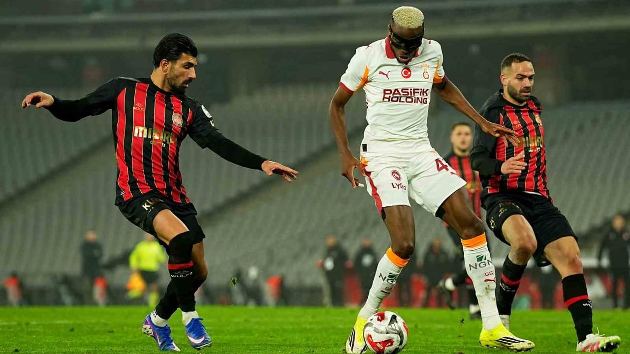 Trendyol Süper Lig: Fatih Karagümrük, Galatasaray'a 3-1 Yenildi