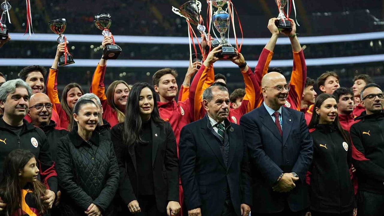 Trendyol Süper Lig: Galatasaray ve Gaziantep FK Golsüz Beraberlikte İlerliyor