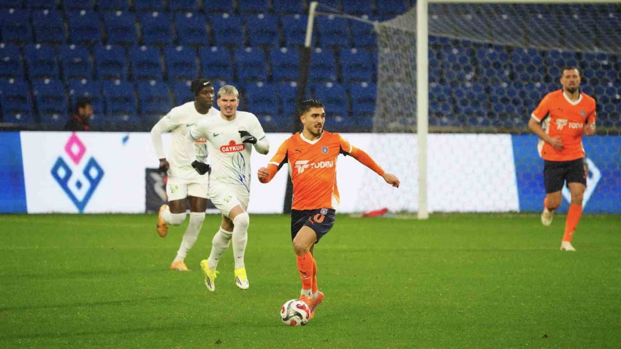 Trendyol Süper Lig: RAMS Başakşehir 2 - 2 Çaykur Rizespor