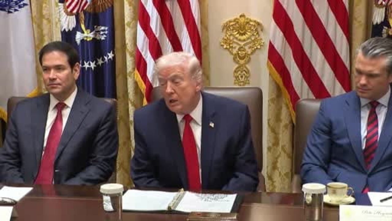 Trump, Putin ile Kiev Üzerine Görüştü