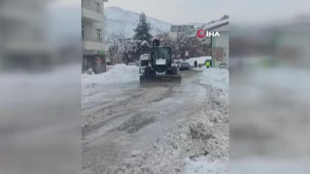 Tunceli'de Karla Mücadele Çalışmaları Devam Ediyor