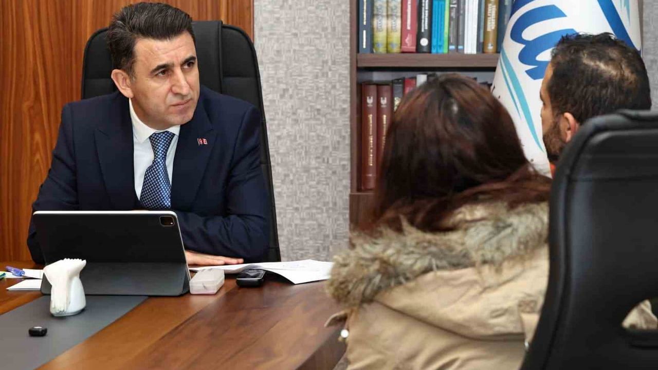 Tunceli'de Vali Aygöl, Halk Günü'nde Vatandaşlarla Buluştu