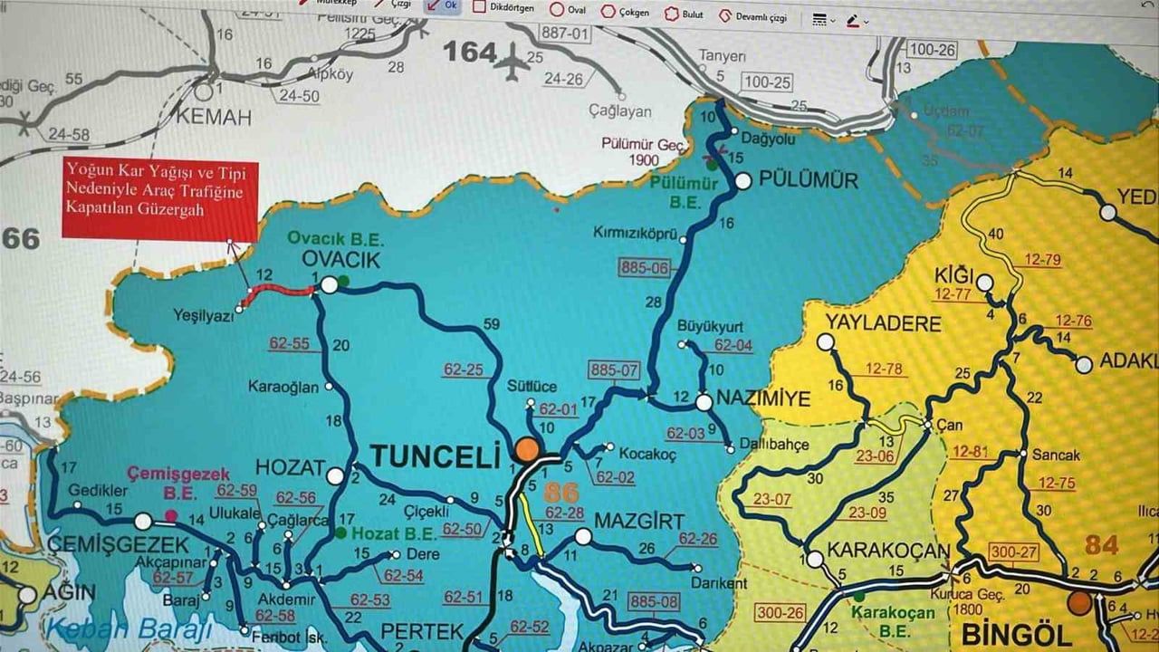 Tunceli'de Yoğun Kar Yağışı Sebebiyle Bazı Yollar Kapandı