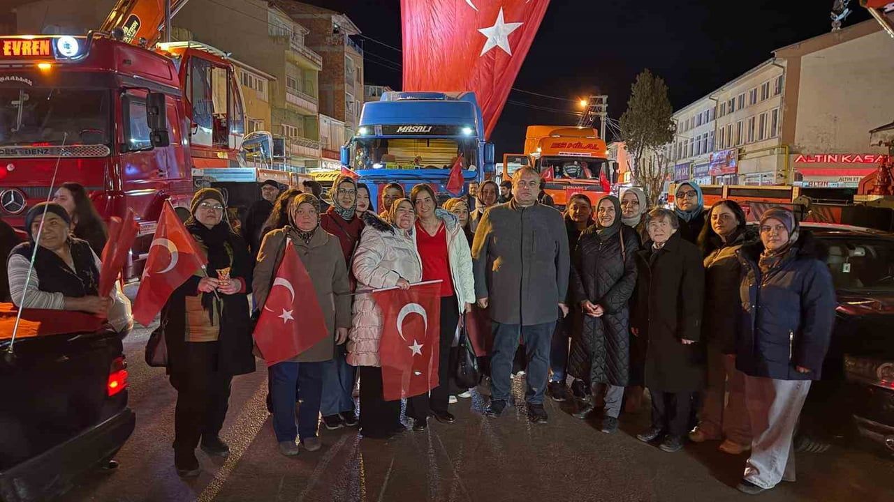 Türk Bayrağına Destek İçin Eskişehir'de Yürüyüş Düzenlendi
