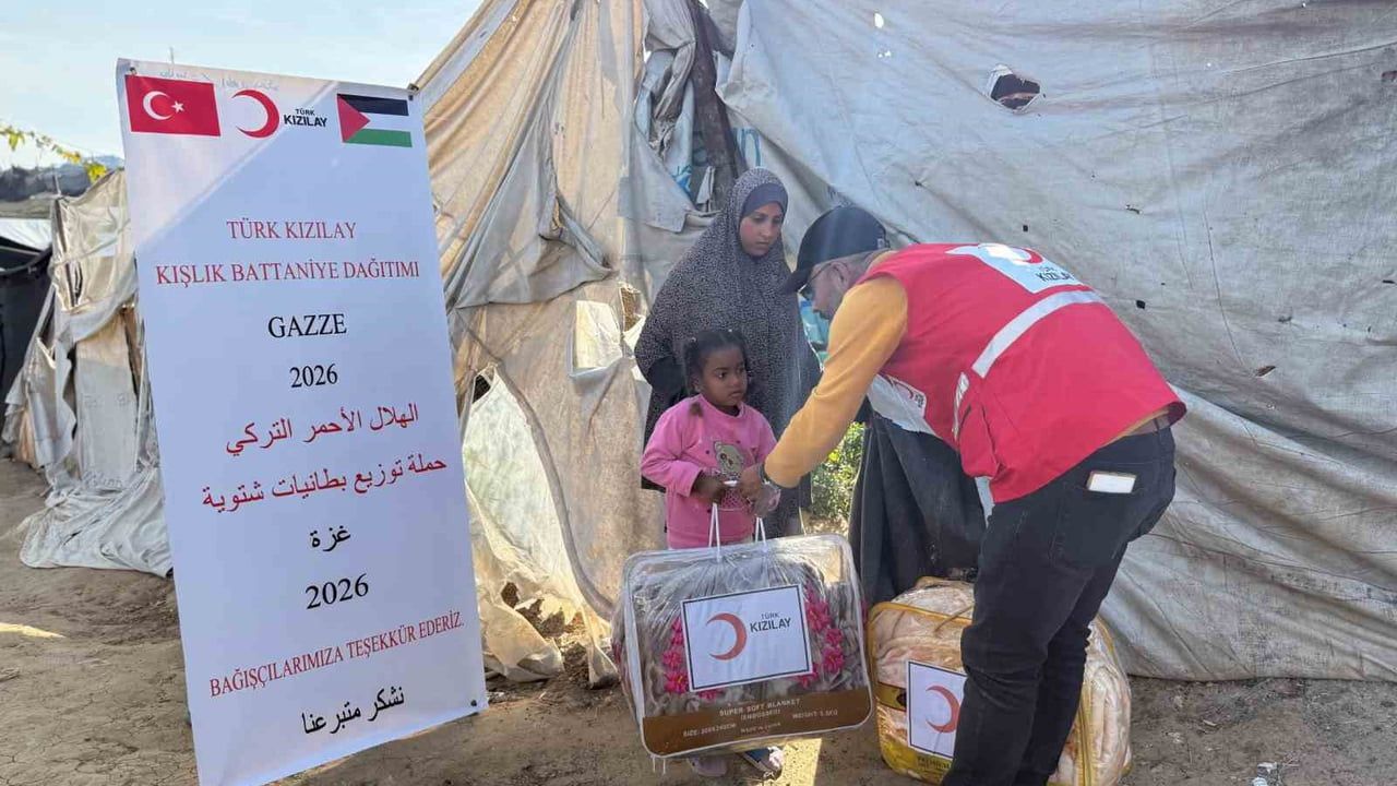 Türk Kızılay Gazze'de Kış Destek Programını Devam Ettiriyor