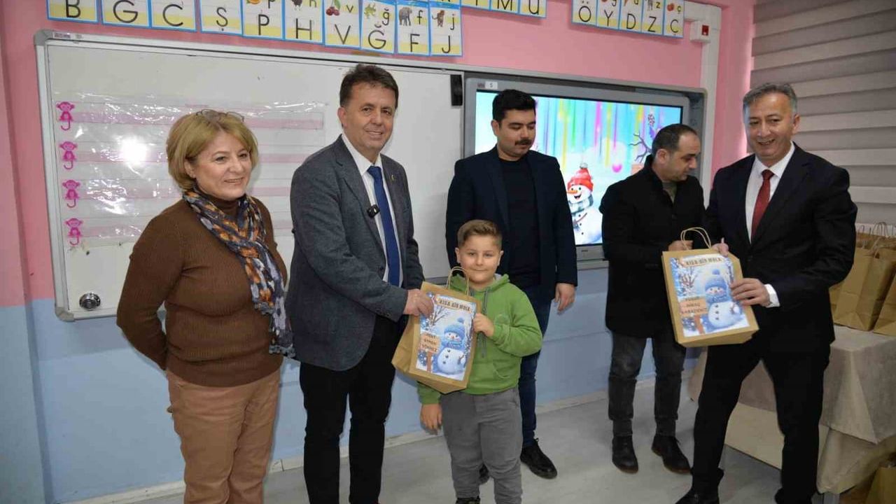 Türkeli'de Karne Sevinci ve Yarıyıl Tatili Coşkusu