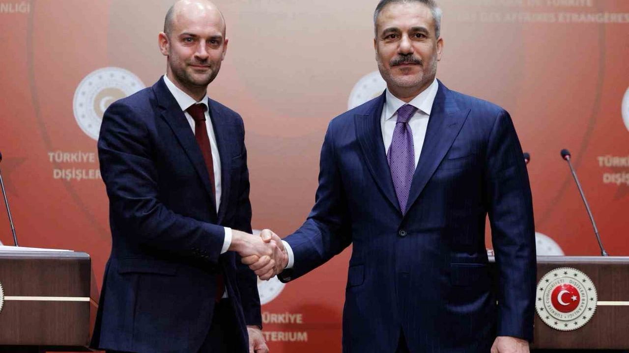 Türkiye ve Fransa İlişkileri Gelişiyor: Hedefler Belirlendi