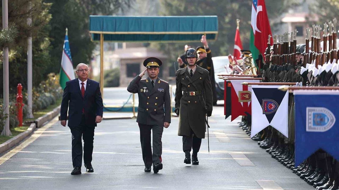 Türkiye ve Özbekistan'dan Askeri Sağlıkta İş Birliği Anlaşması