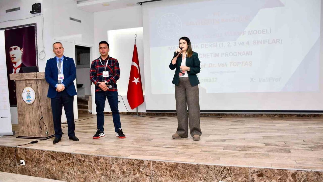 Türkiye Yüzyılı Maarif Modeli Eğitim Çalıştayı