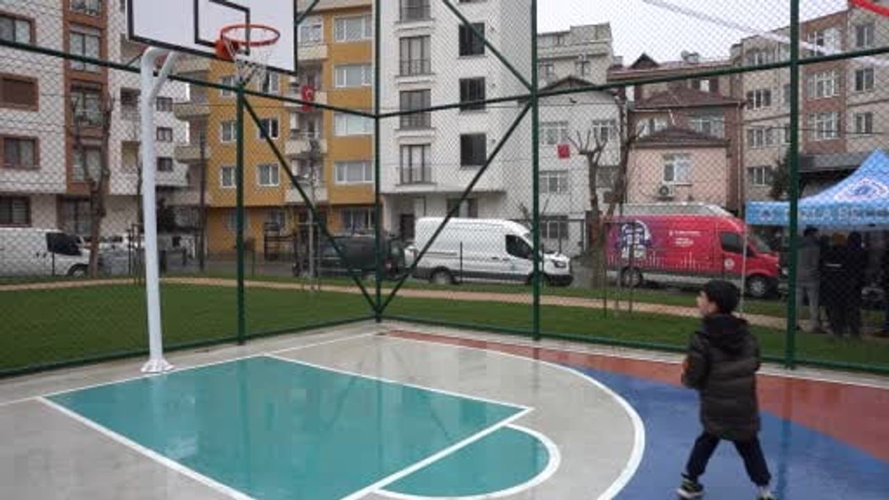 Tuzla'da Emrah Toksöz Parkı Açıldı