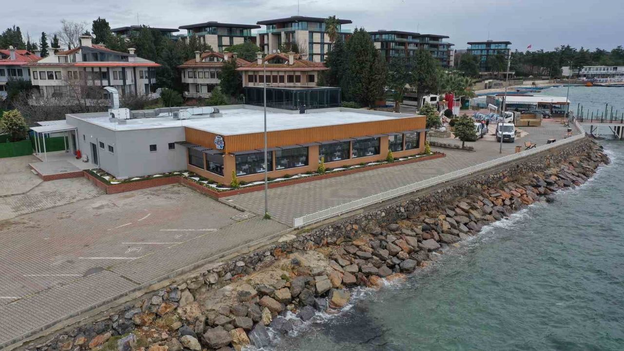 Tuzla Mekan Palmiye Yenilendi, Hizmete Açılıyor